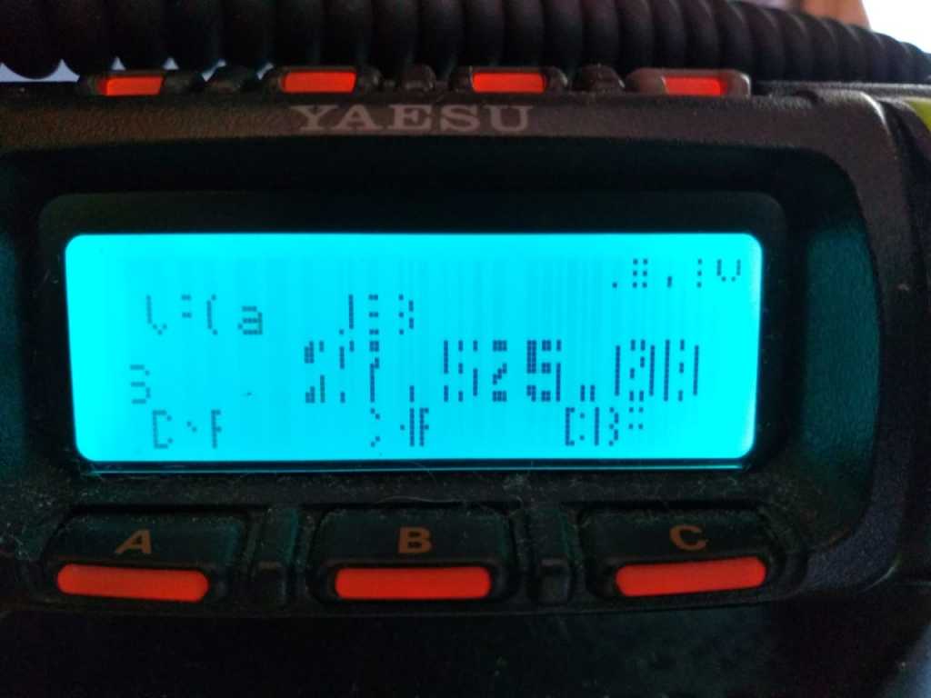 VD PLACA FRONTAL DO FT 857 YAESU USADA RADIOTROCA